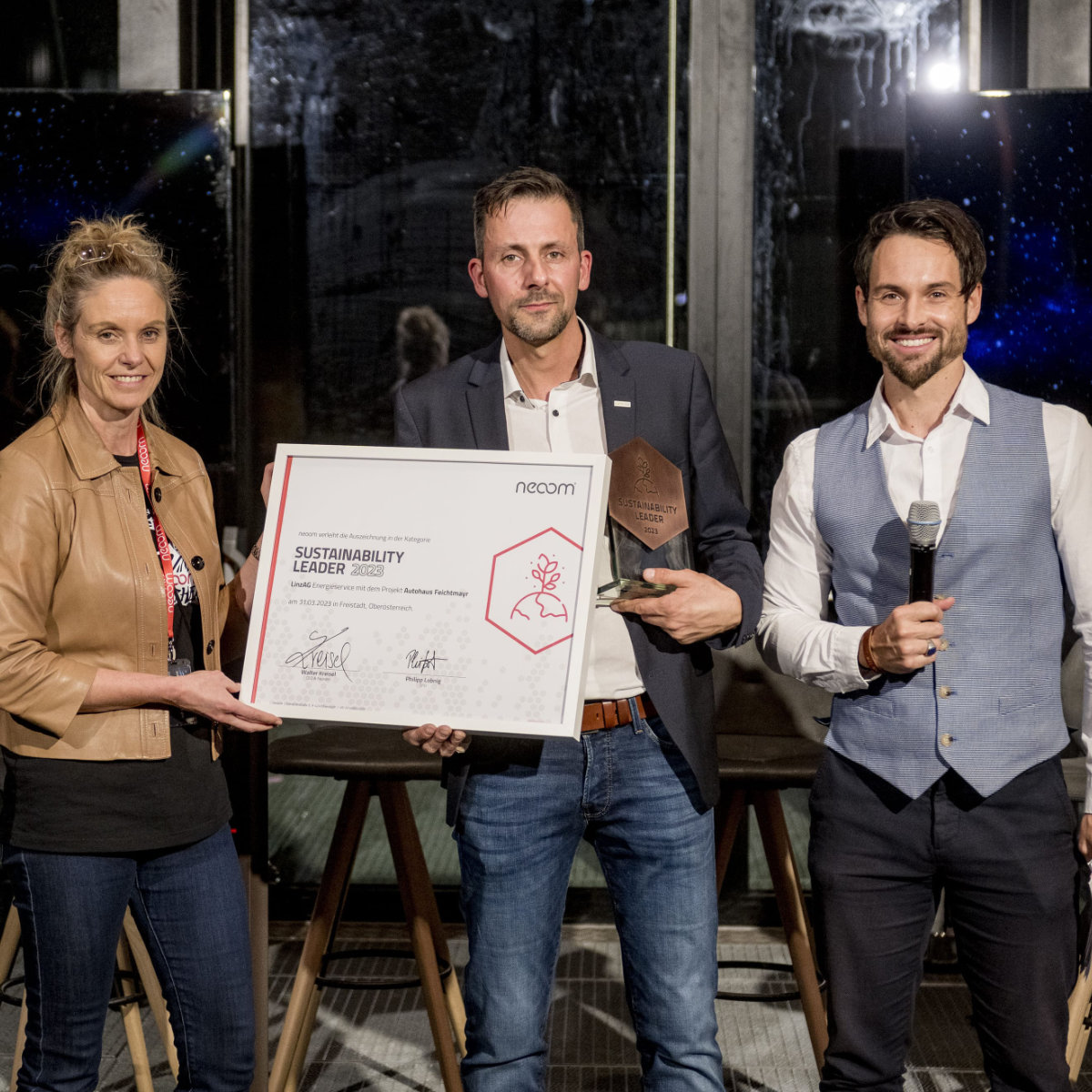 neoom-SM-neoomlive-award-linzag-insta-2